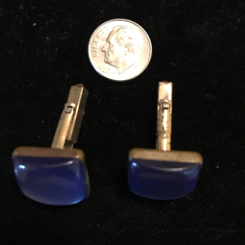 Vintage SWANK cuff links!